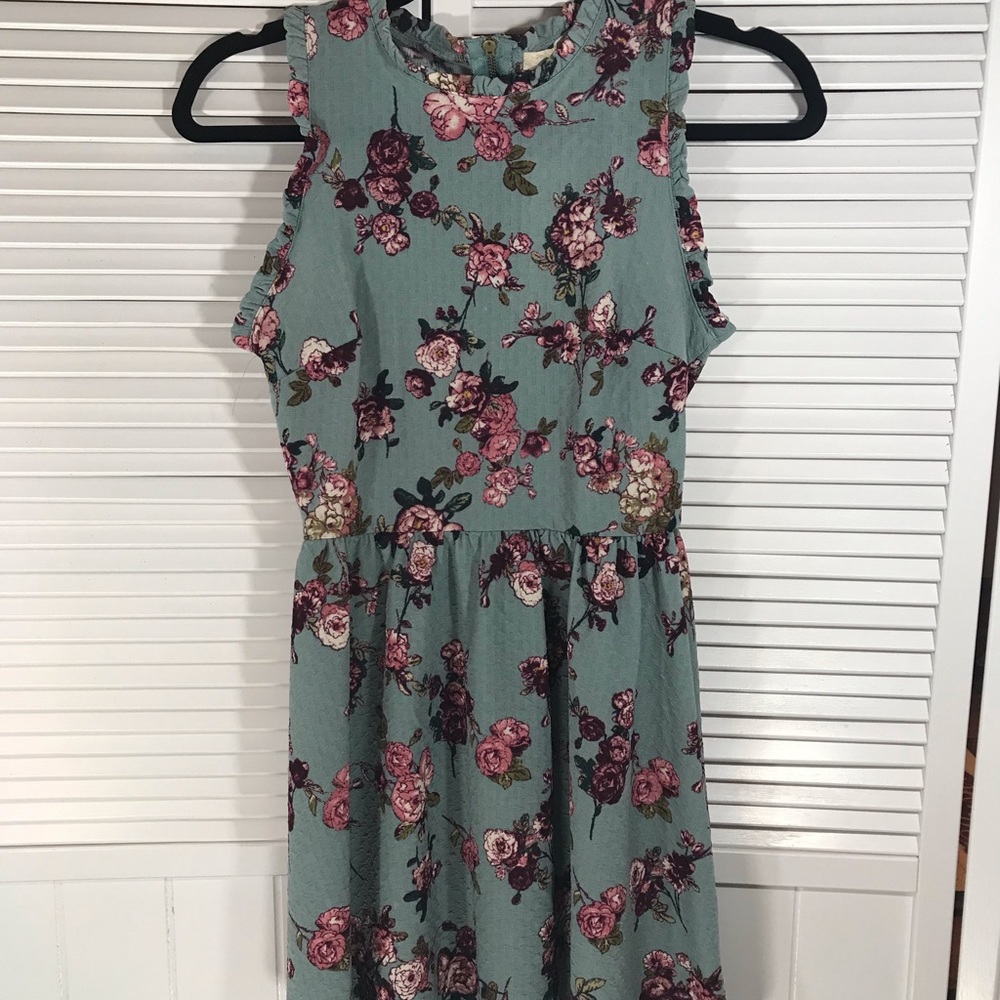 Jr XS sleeveless dress.